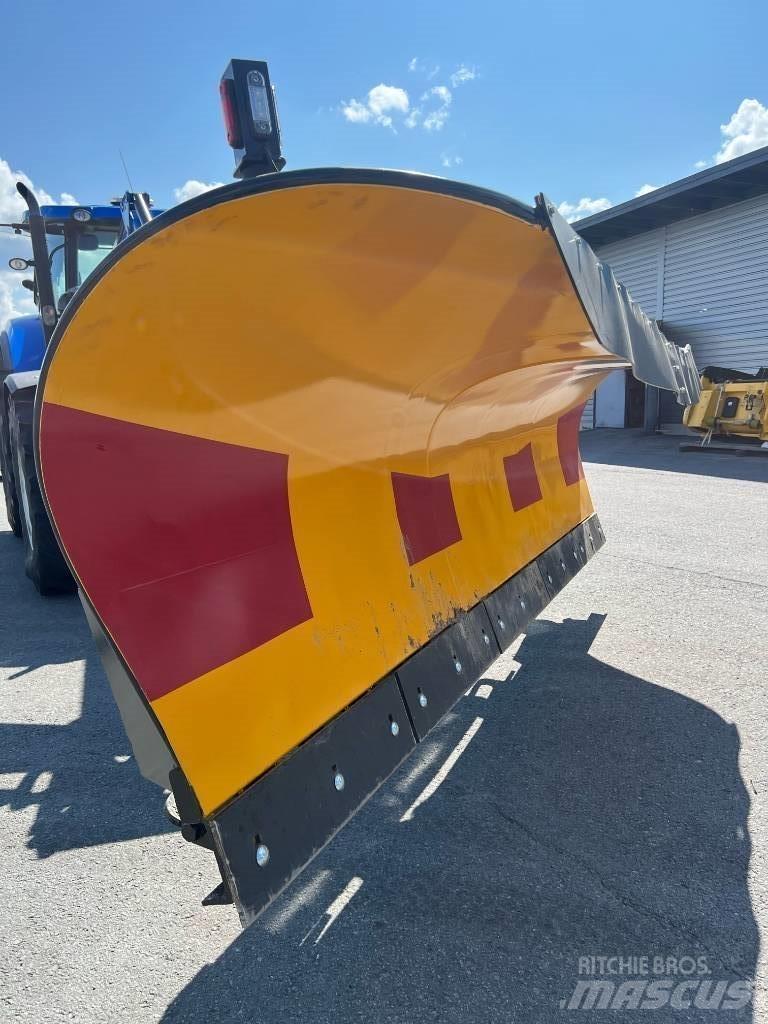 Snowline 4000 TA PK Snow Blades And Plows