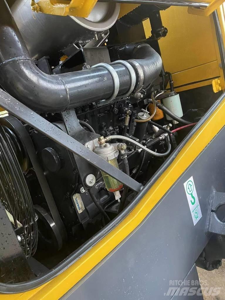 Komatsu WA 380 Wheel Loaders