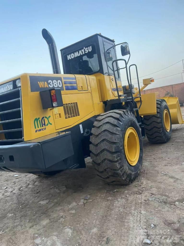Komatsu WA 380 Wheel Loaders