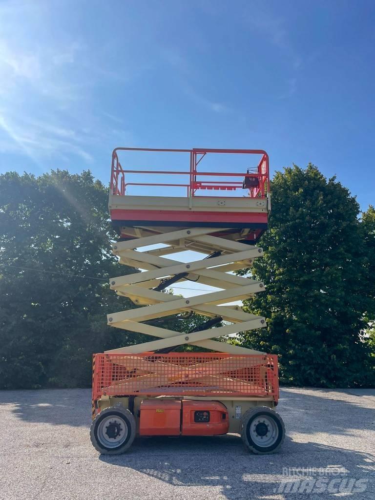 JLG 4069 Scissor Lifts
