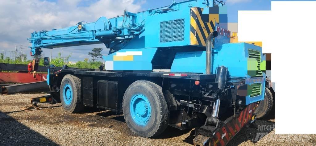 Kato KR 35 H-3 Rough Terrain Cranes