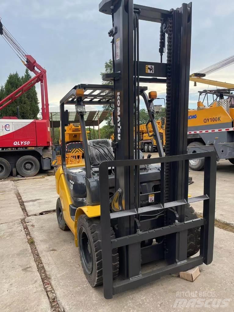 Komatsu FD 30 T-14 Diesel Forklifts