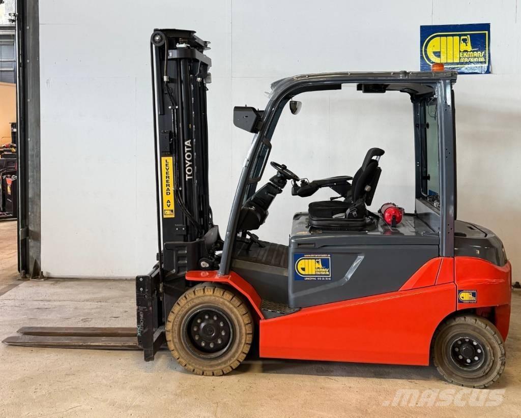 Toyota truck 8FBMT45 Electric Forklifts