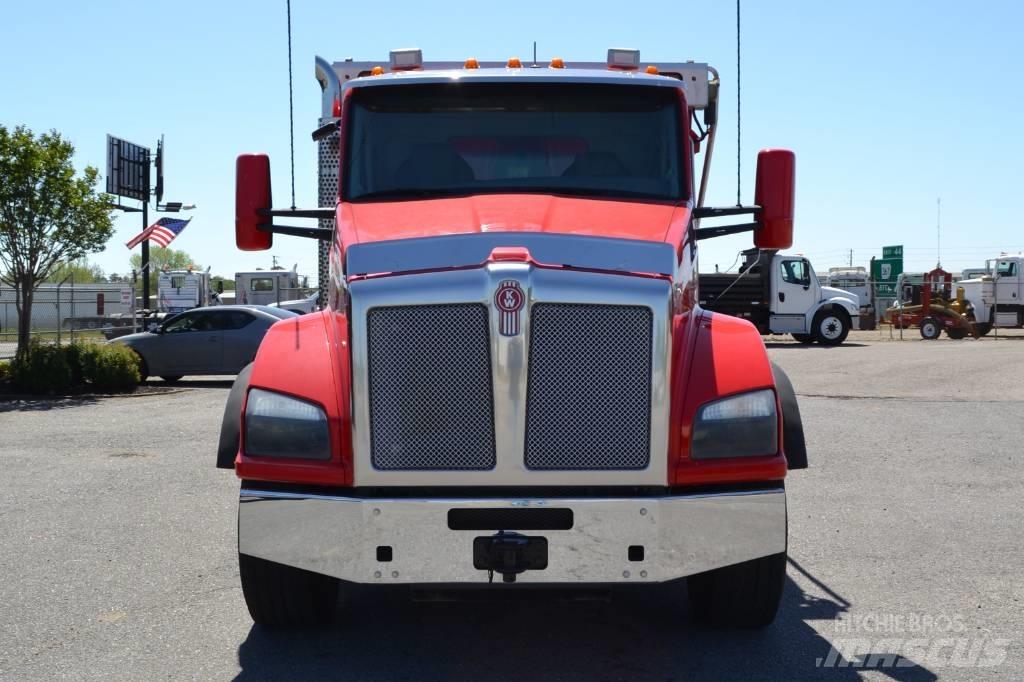 Kenworth T 880 Dump Trucks