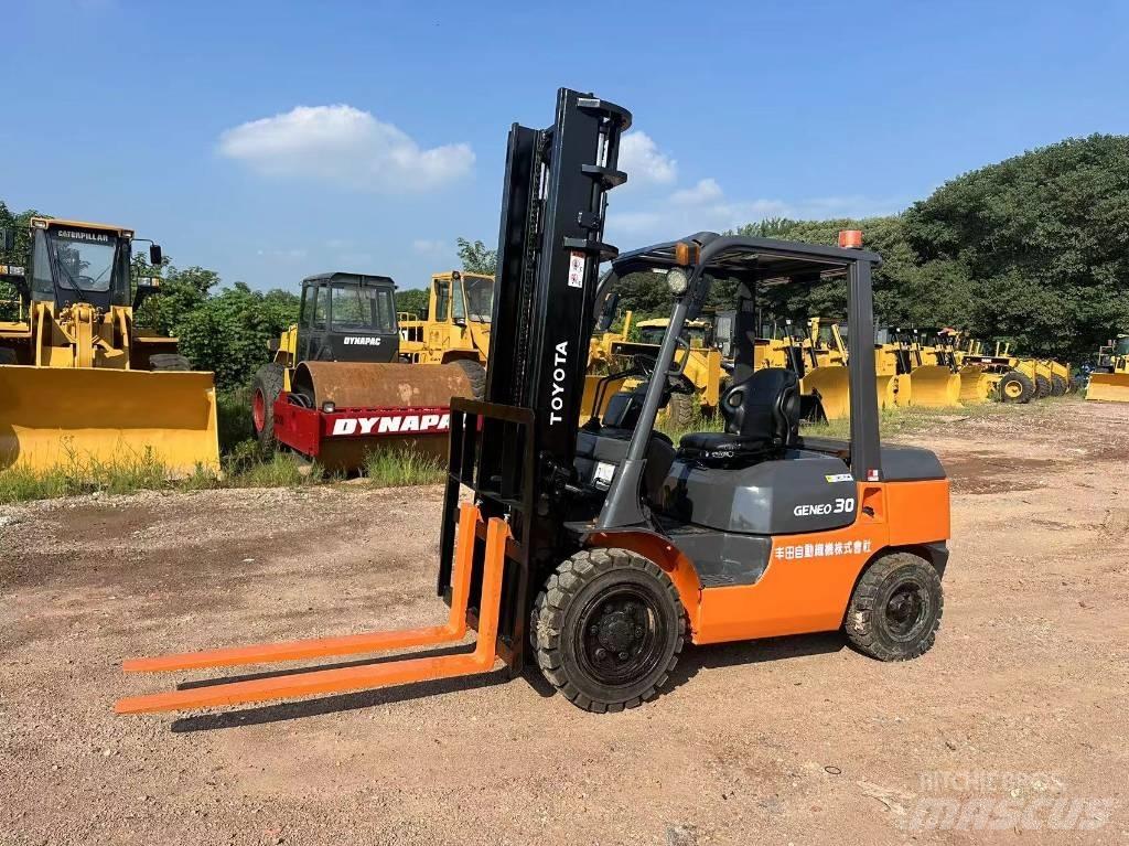 Toyota GENEO 30 Diesel Forklifts