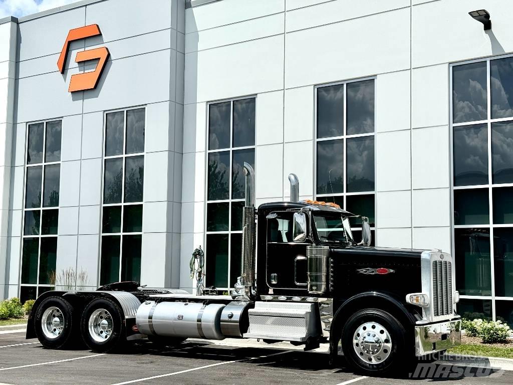 Peterbilt 389 Conventional Trucks / Tractor Trucks