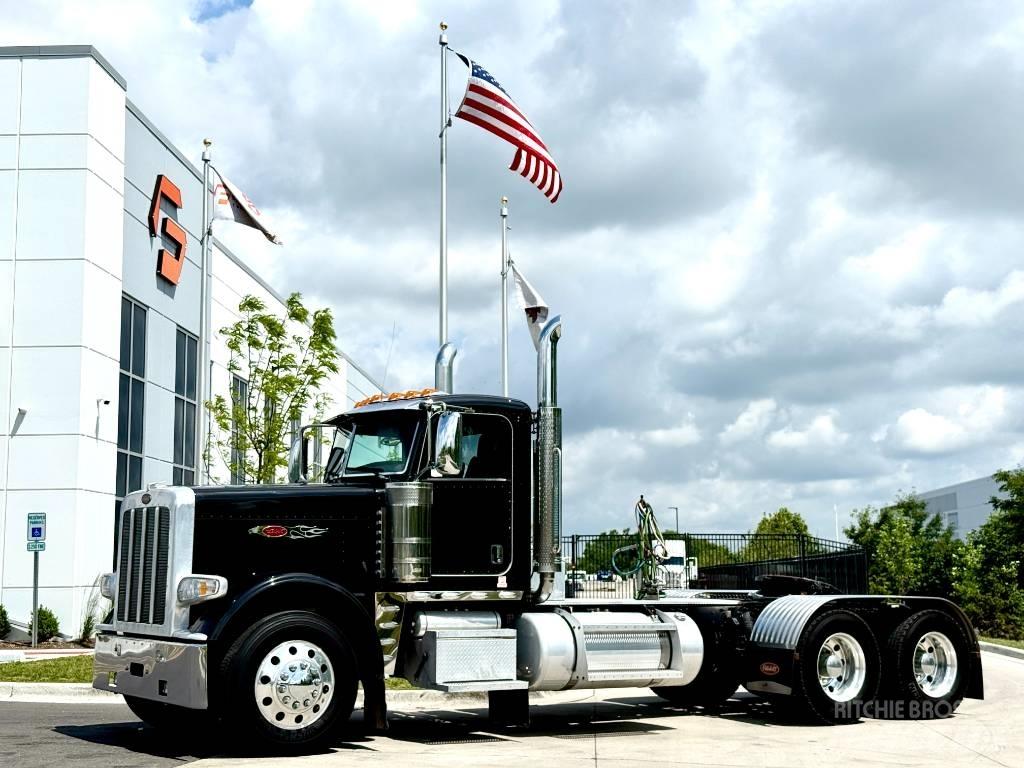 Peterbilt 389 Conventional Trucks / Tractor Trucks