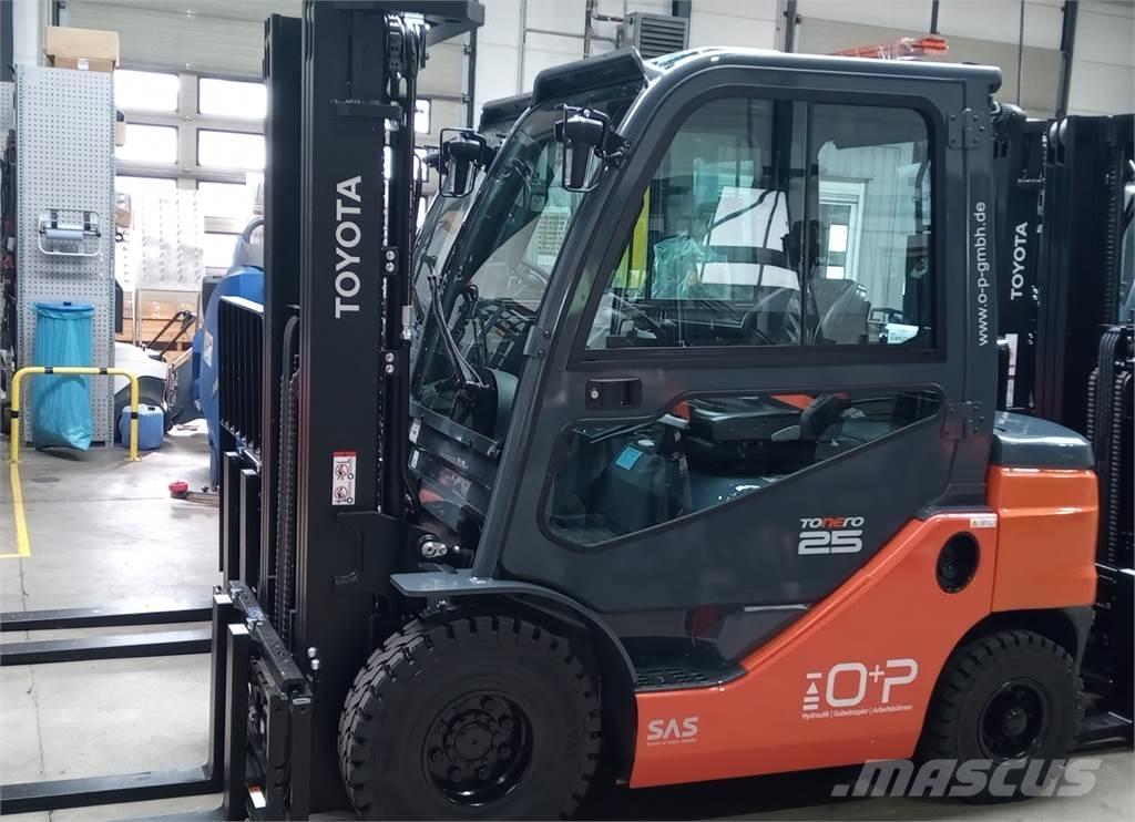 Toyota 52-8FDF25 Diesel Forklifts