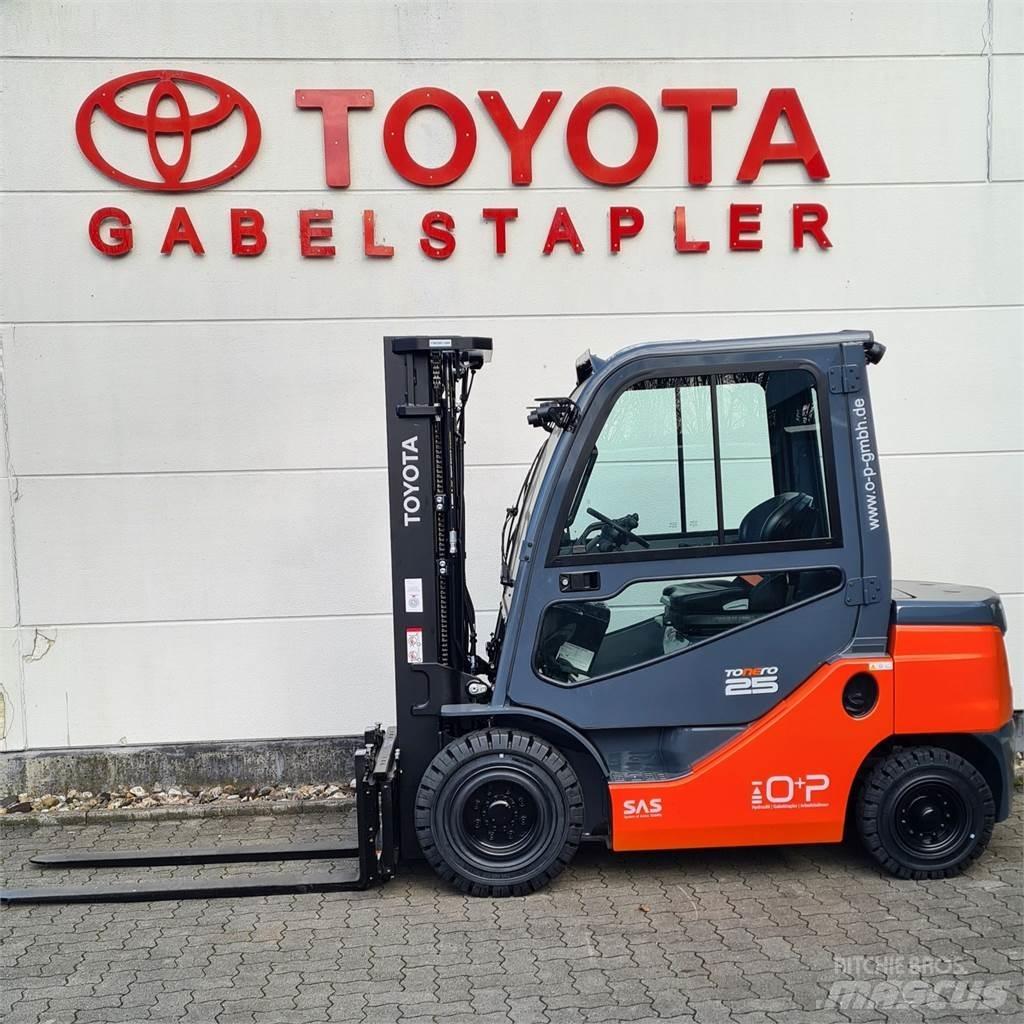 Toyota 52-8FDF25 Diesel Forklifts