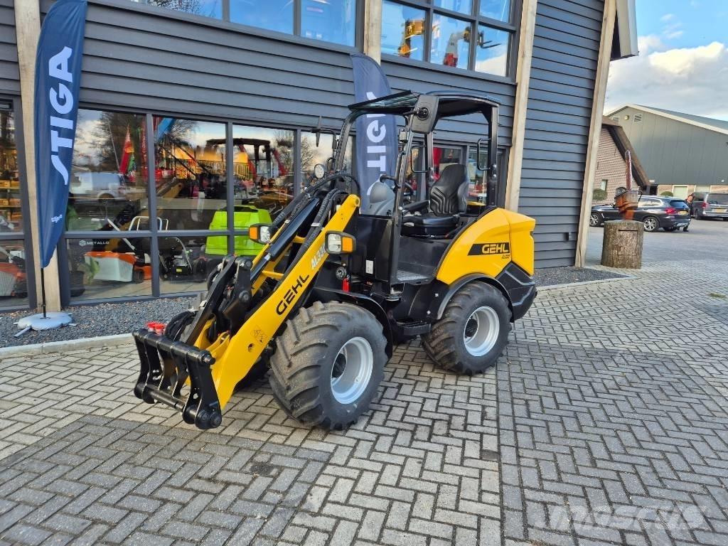 Gehl AL330 Mini Loader