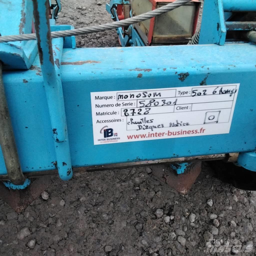 Monosem 502 Farm Drills