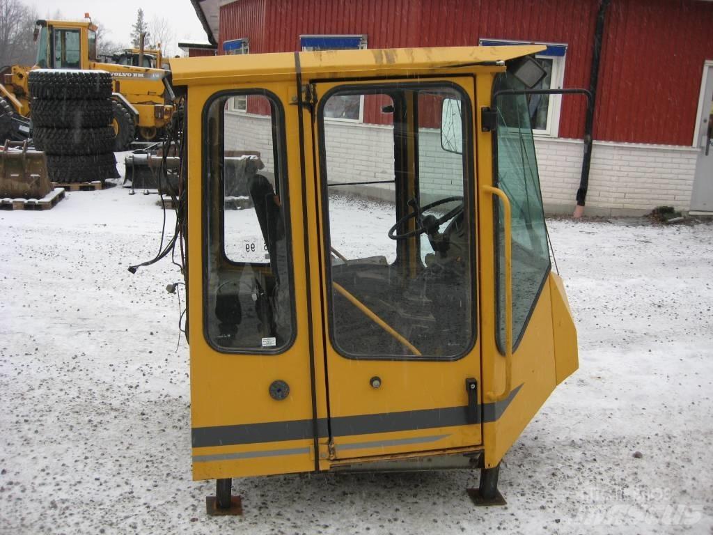 Zettelmeyer 802SI Forestry Cabin