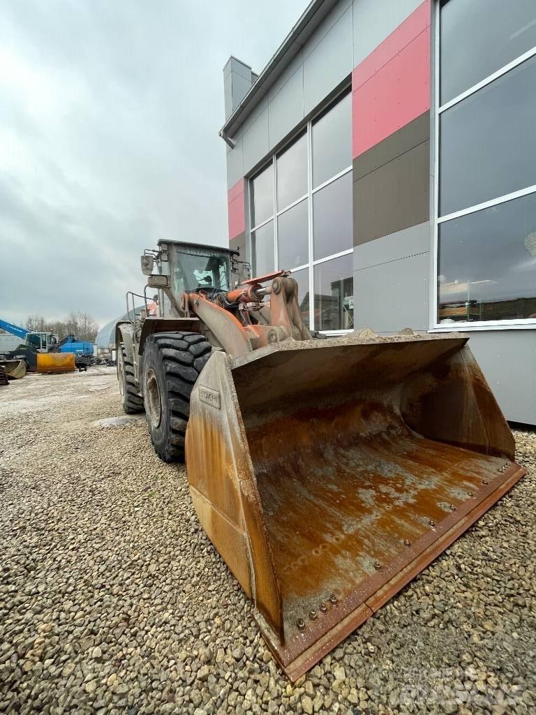 Hitachi ZW 310-6 Wheel Loaders