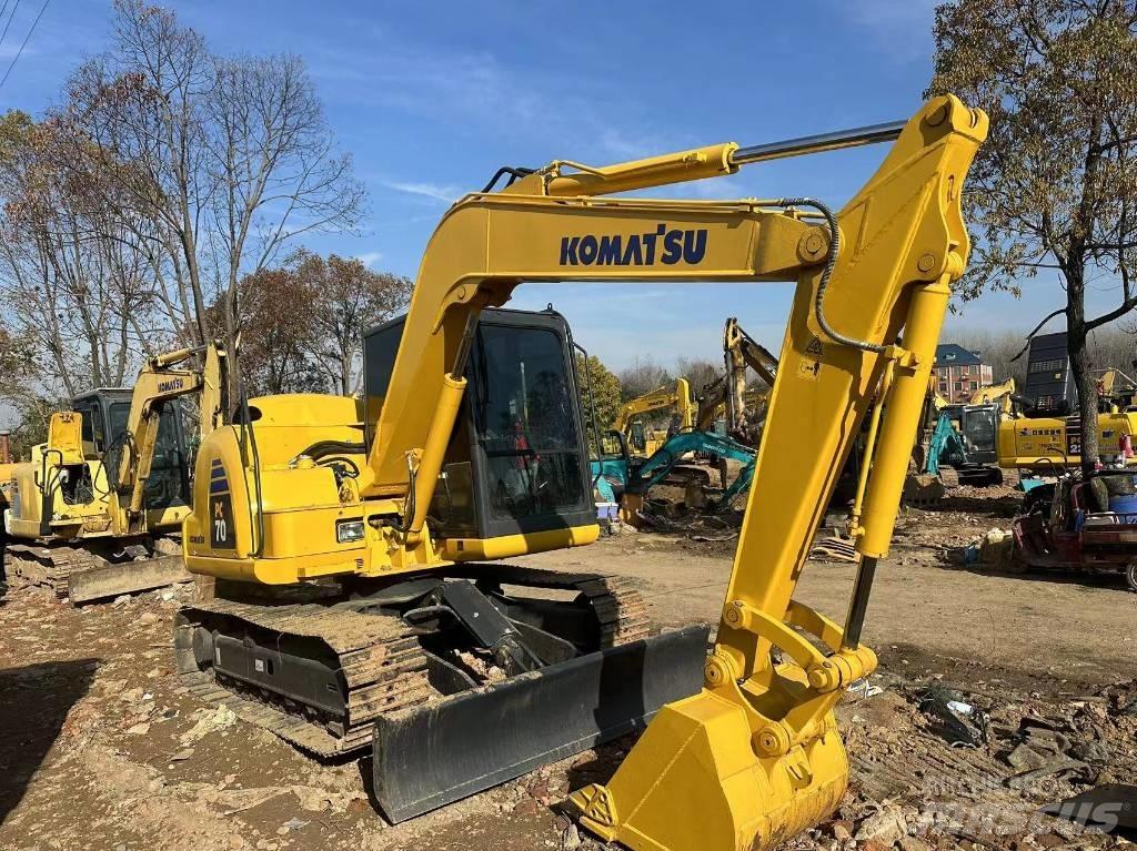 Komatsu PC 70 Mini excavators  7t - 12t
