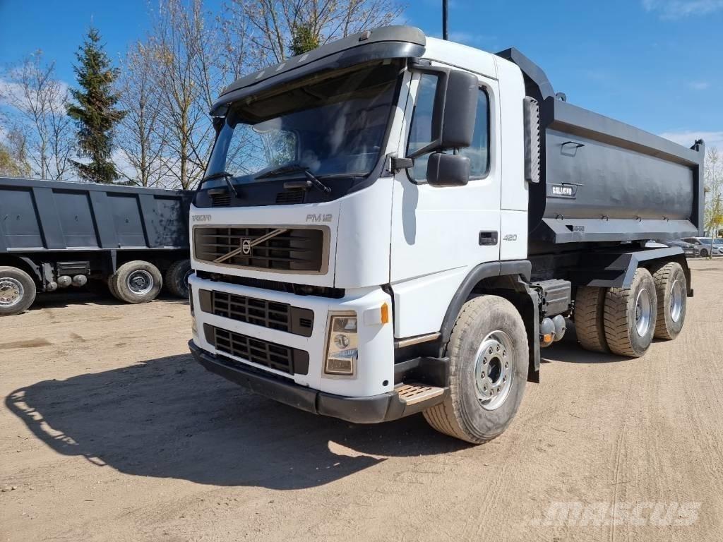 Volvo FM 420 6X4 Skip loader trucks