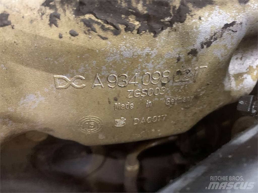 Mercedes-Benz 934 Engines