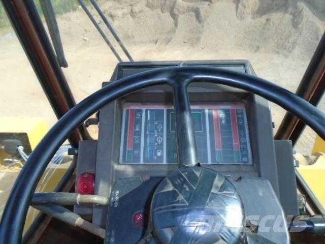 Komatsu WA 250 Wheel Loaders