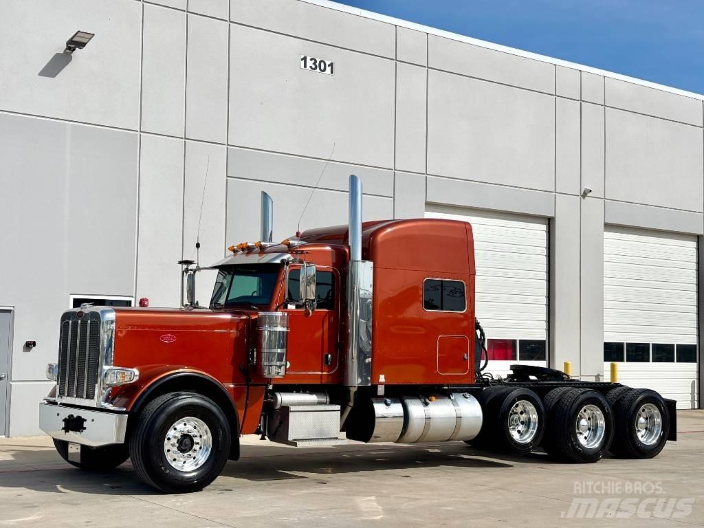 Peterbilt 389 Conventional Trucks / Tractor Trucks