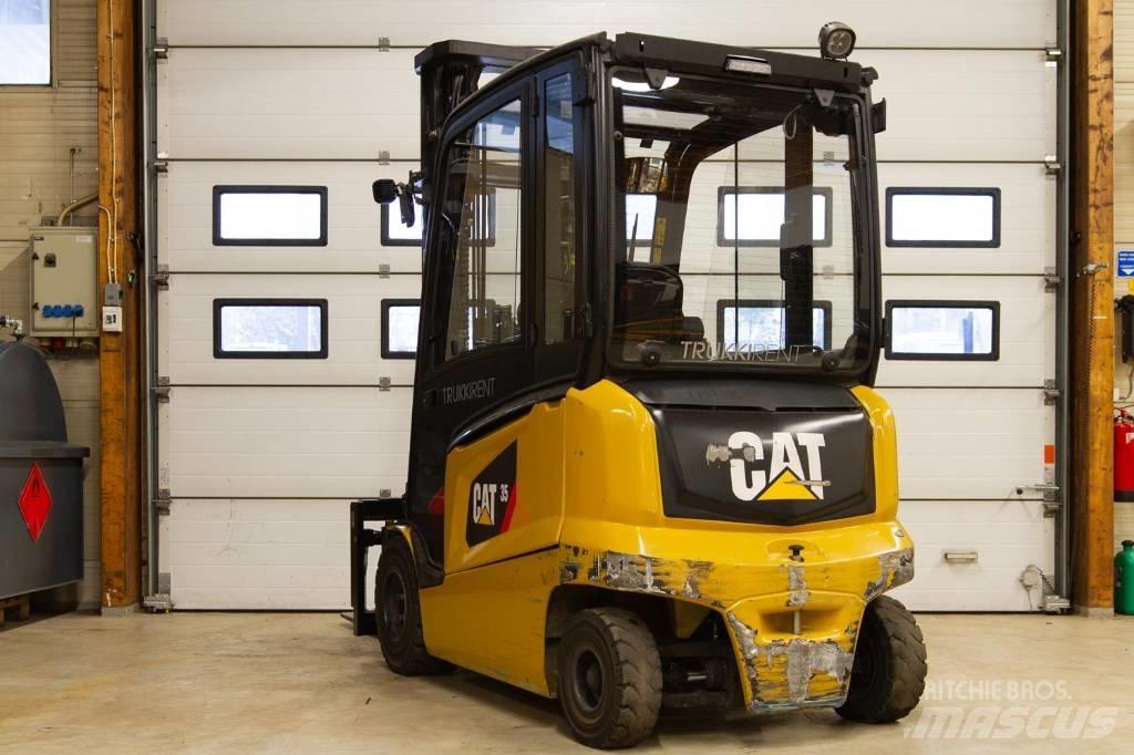 CAT EP35N Electric Forklifts