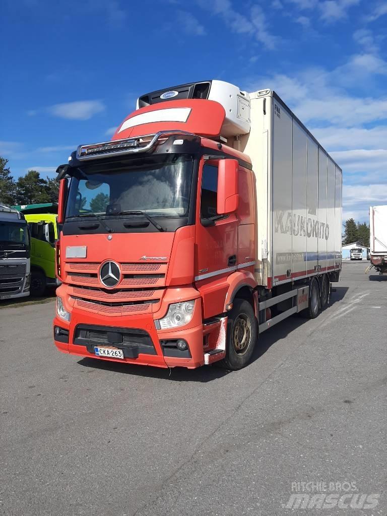 Mercedes-Benz 2551 Reefer Trucks