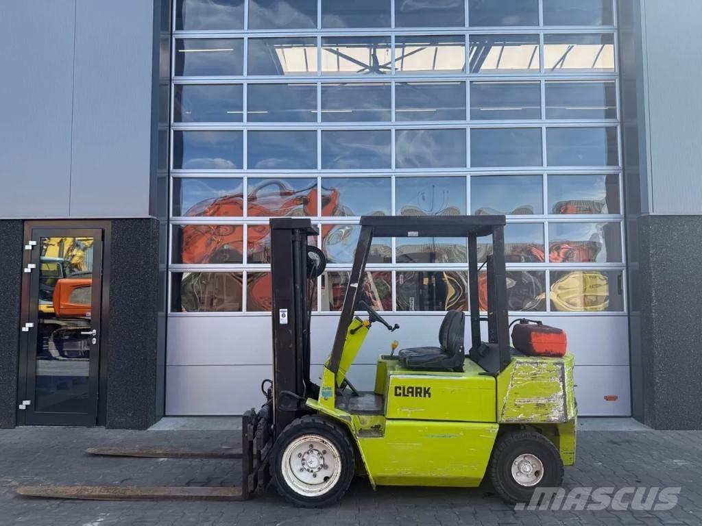 Clark DPM30N Misc Forklifts