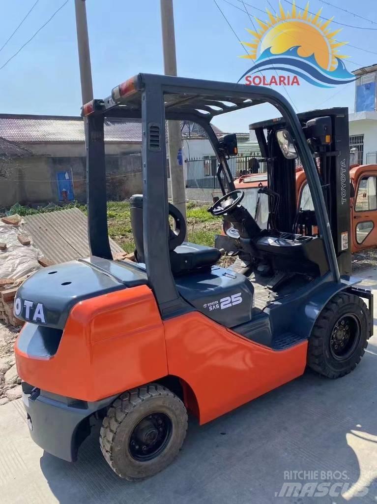 Toyota FD25 Diesel Forklifts