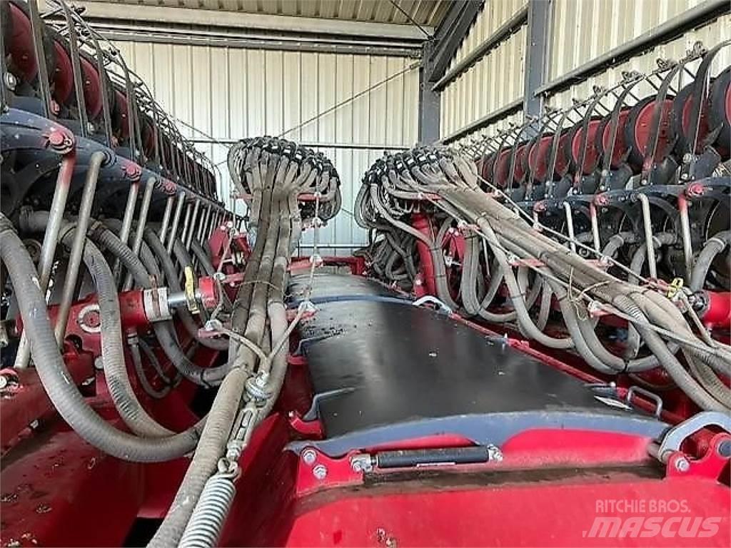 Horsch Serto 12SC Farm Drills