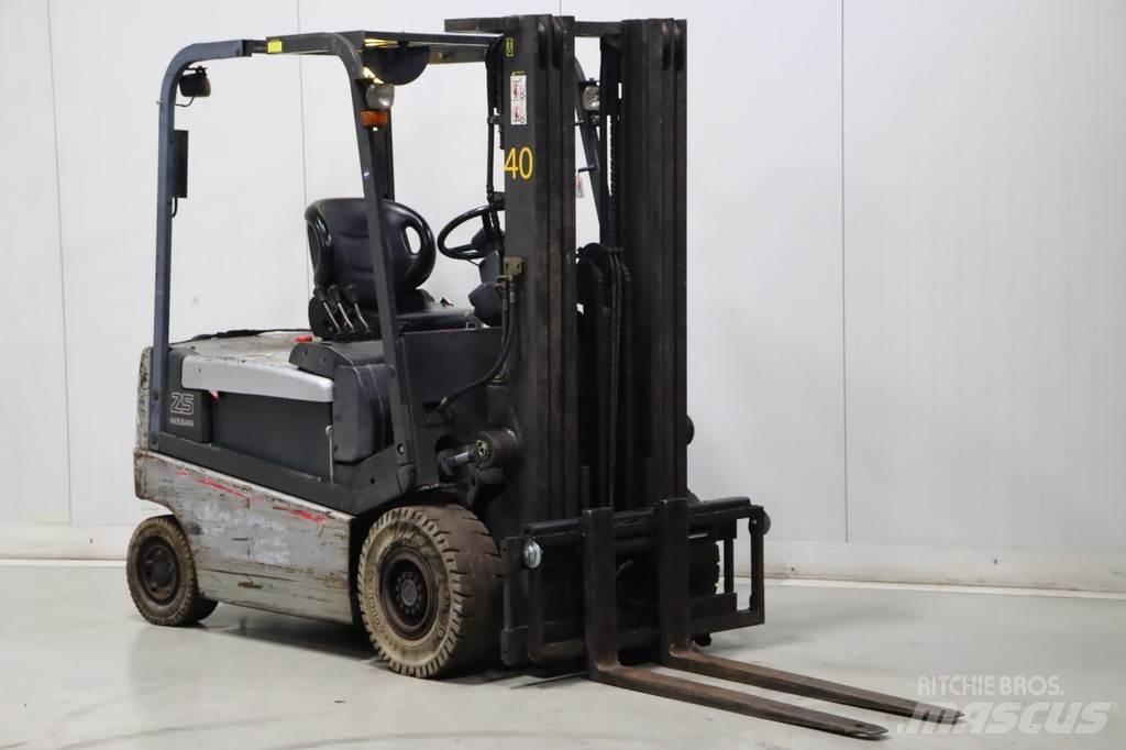 Nissan Q02L25CU Electric Forklifts