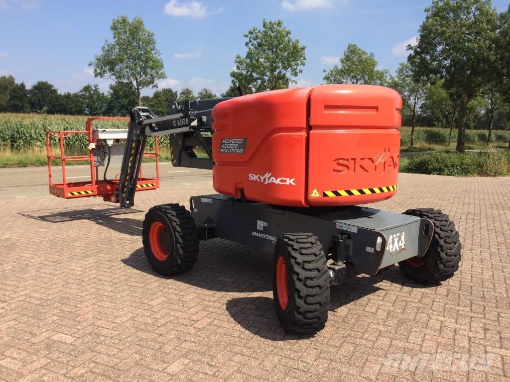 SkyJack SJ 46 AJ Articulated boom lifts