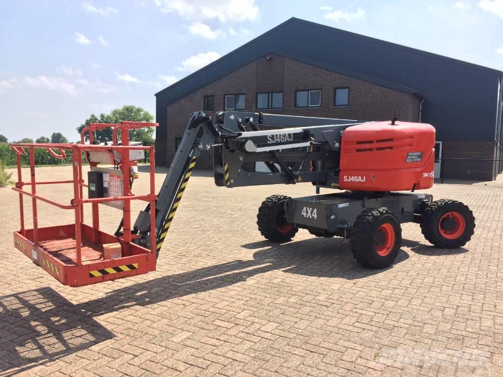 SkyJack SJ 46 AJ Articulated boom lifts