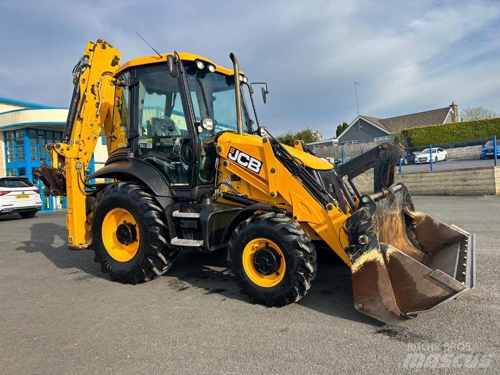 JCB 3CX Air Con Backhoe Loaders