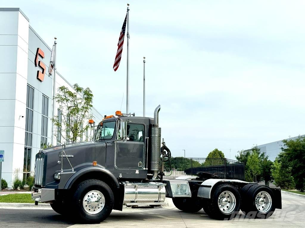 Kenworth T 800 Conventional Trucks / Tractor Trucks