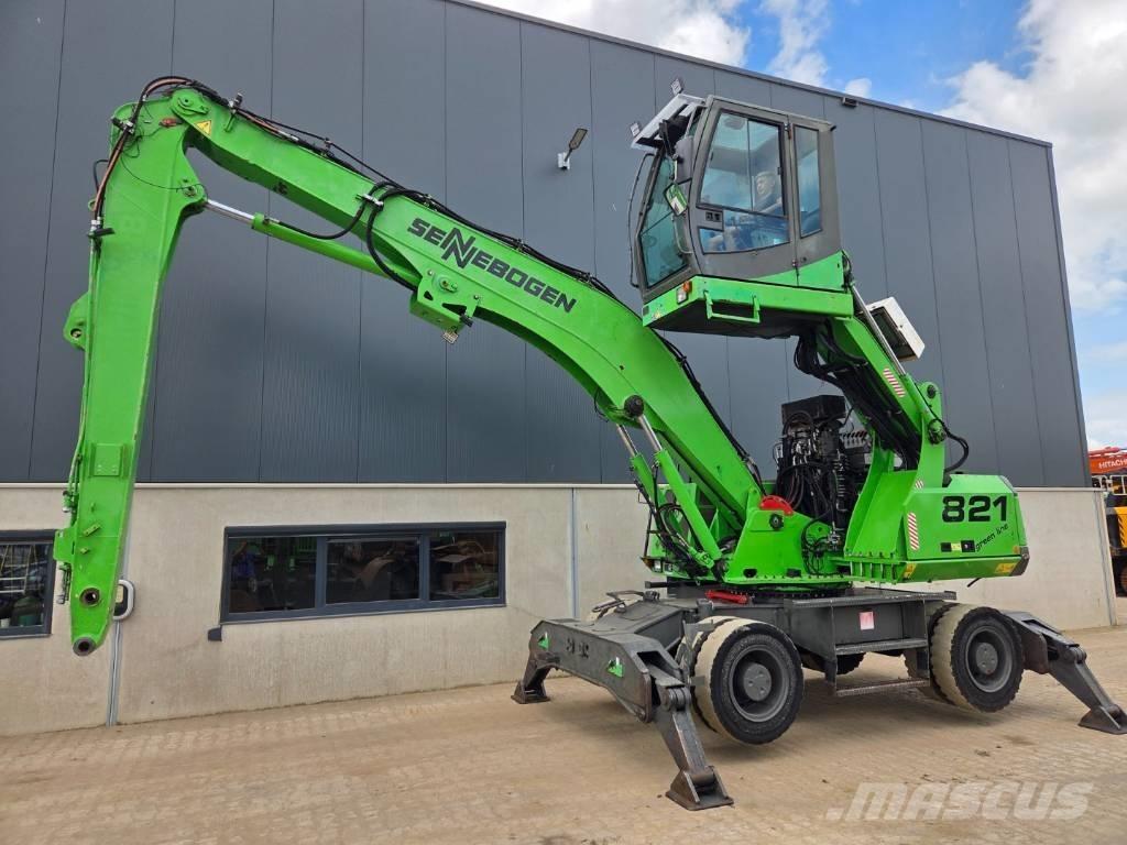 Sennebogen 821 Waste / Industry Handlers