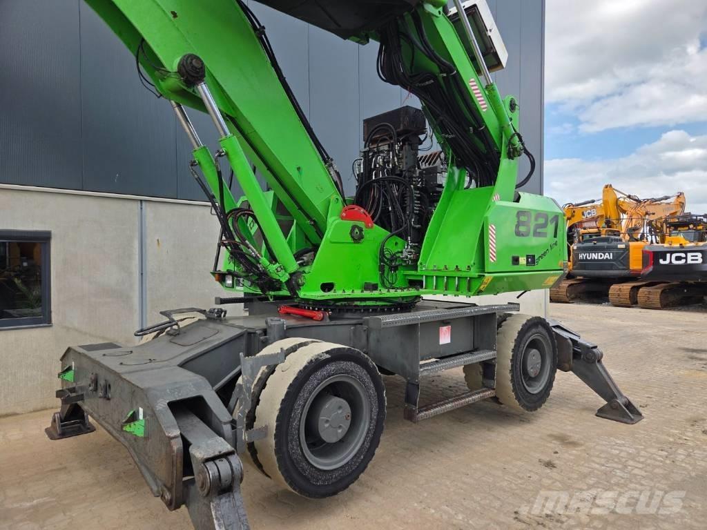 Sennebogen 821 Waste / Industry Handlers