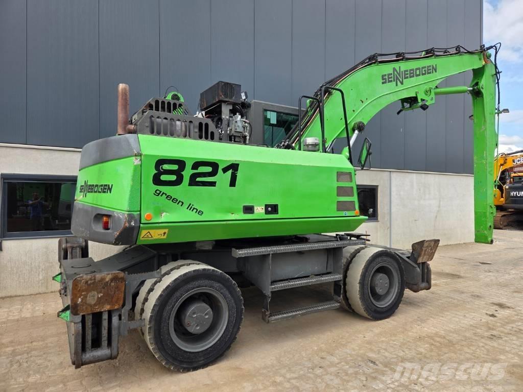 Sennebogen 821 Waste / Industry Handlers
