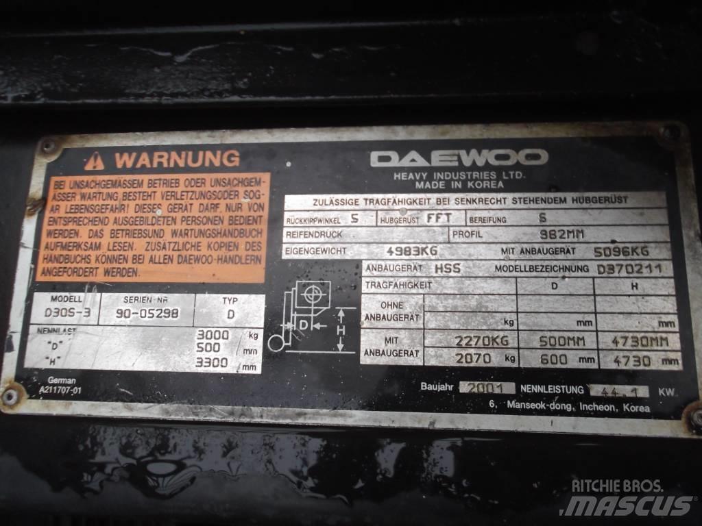 Daewoo D30S3 V-2372 Diesel Forklifts
