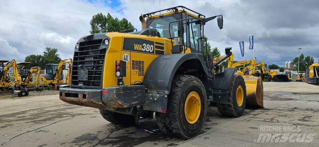 Komatsu WA380-8 Wheel Loaders