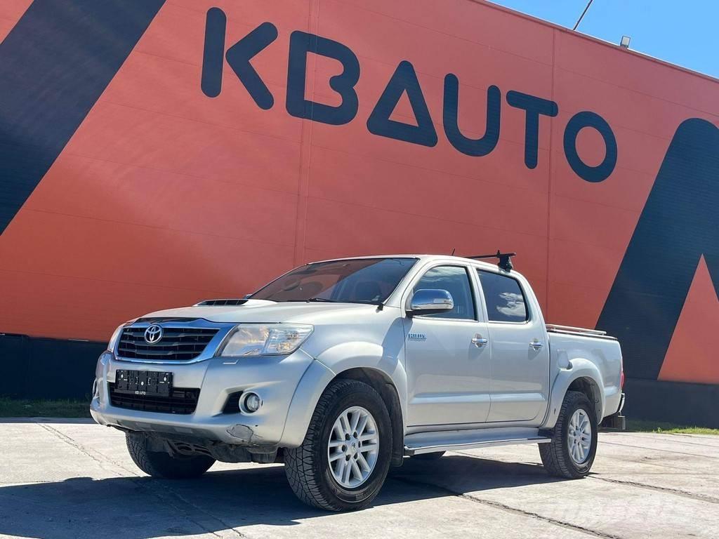 Toyota Hilux 4x4 Automobiles / SUVS
