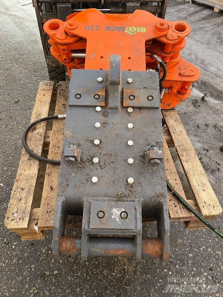 Biojack 230  ntp-10 Grapples/Grapple Trucks