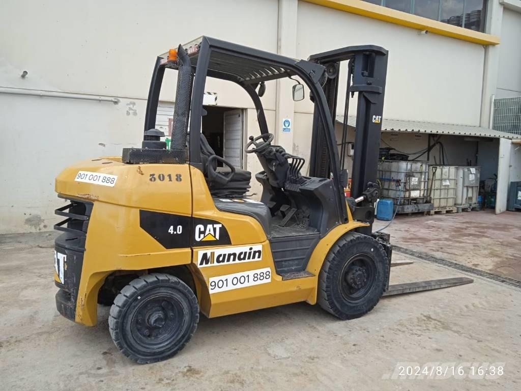 CAT DP 40 Diesel Forklifts