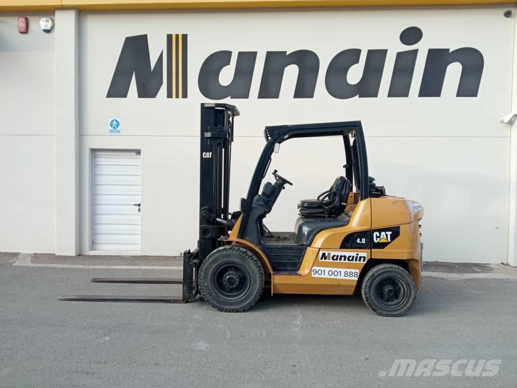CAT DP 40 Diesel Forklifts