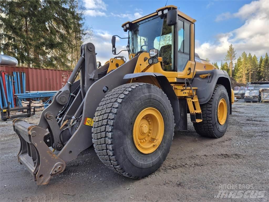 Volvo L110H Wheel Loaders