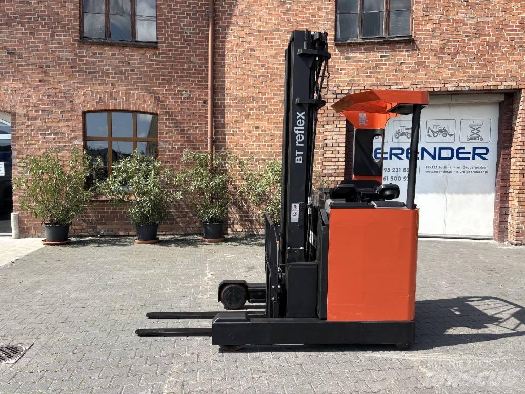 Toyota RRE 140 Reach trucks