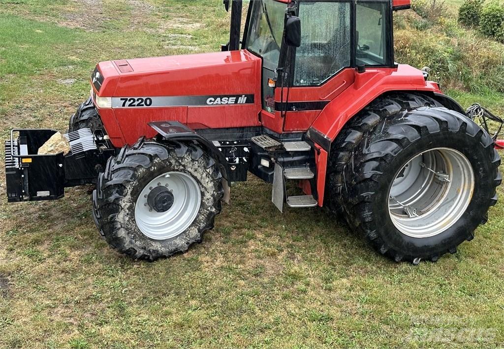 Case IH 7220 MAGNUM Tractors