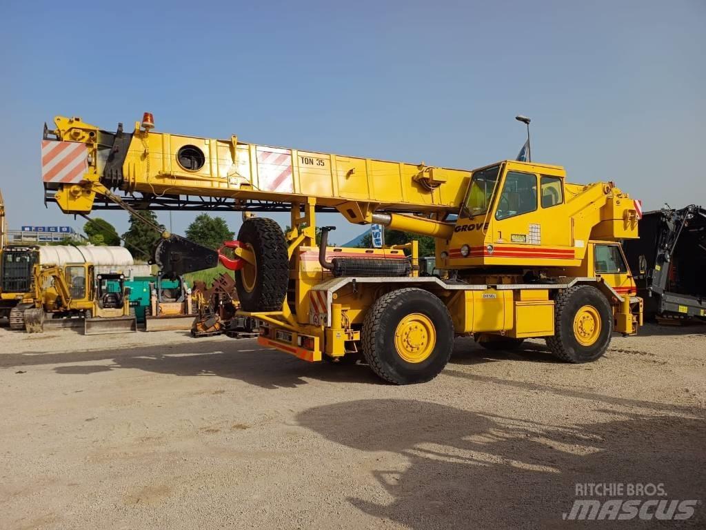 Grove AT 735 S Mobile and all terrain cranes