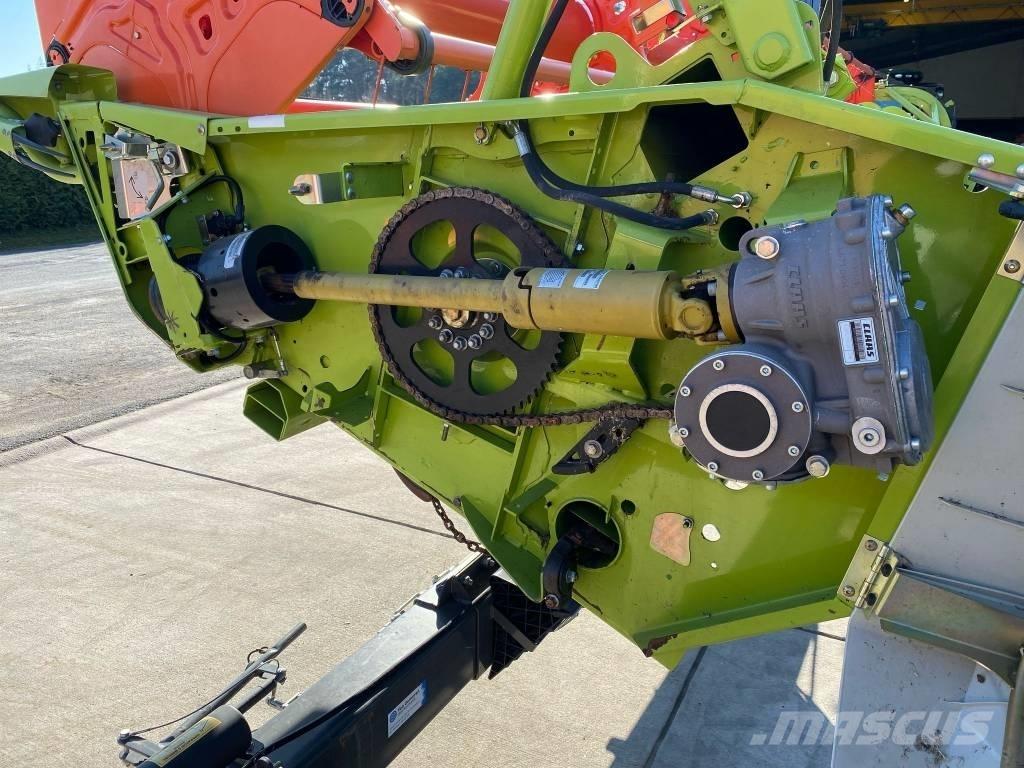 CLAAS Cerio 770 Combine Attachments
