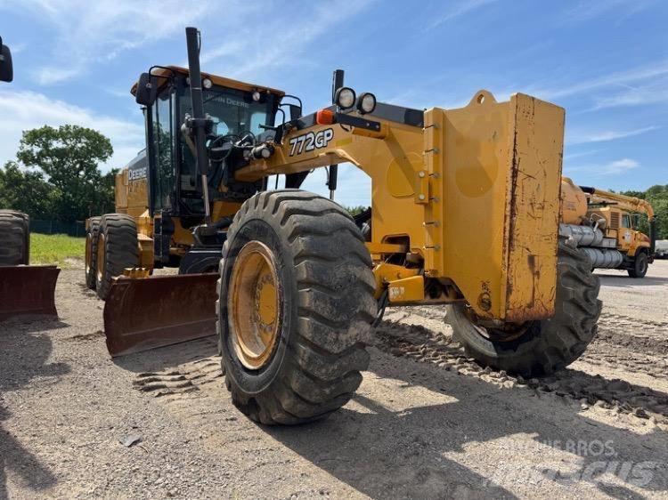 DEERE 772GP Motor Graders