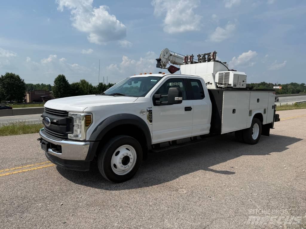 Ford F 550 XL SD Work Trucks / Municipal