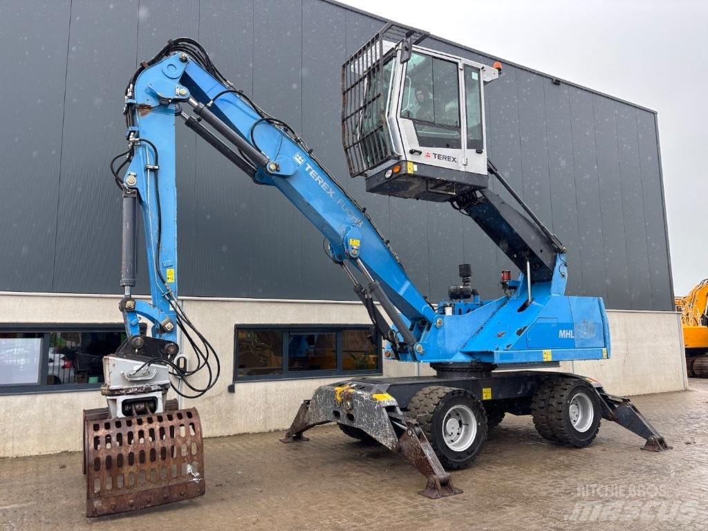 Fuchs MHL 320 D Waste / Industry Handlers