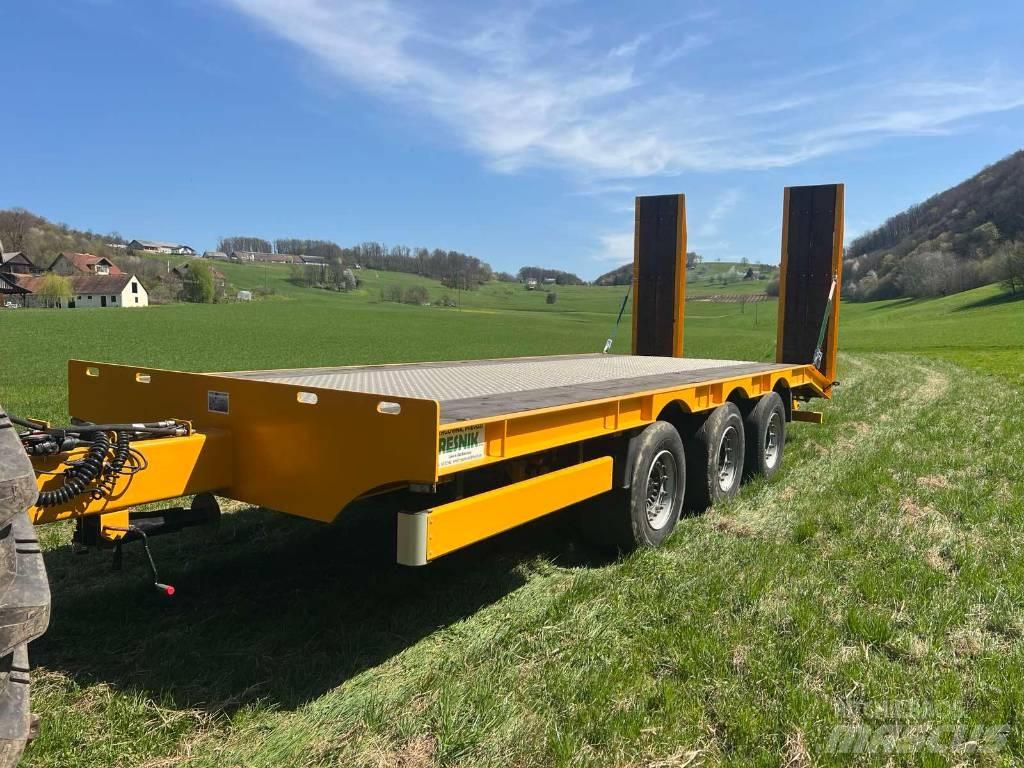 Schmitz AWF 24 Lowboy trailer